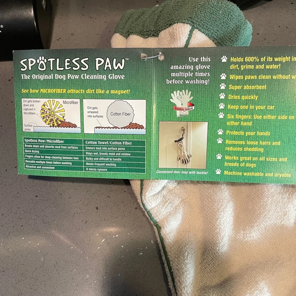 Spotless Paw dog paw cleaning glove
